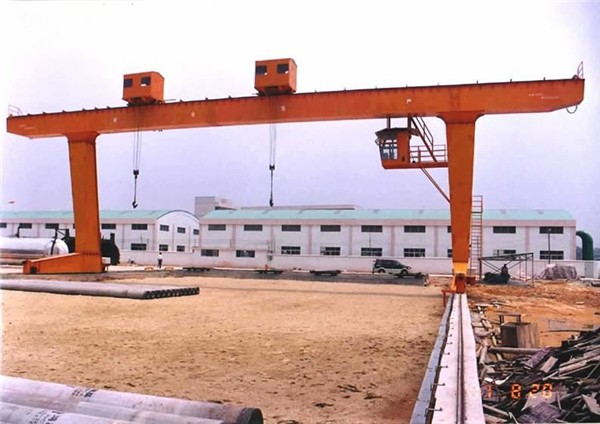 L型單主梁門(mén)式起重機(jī)